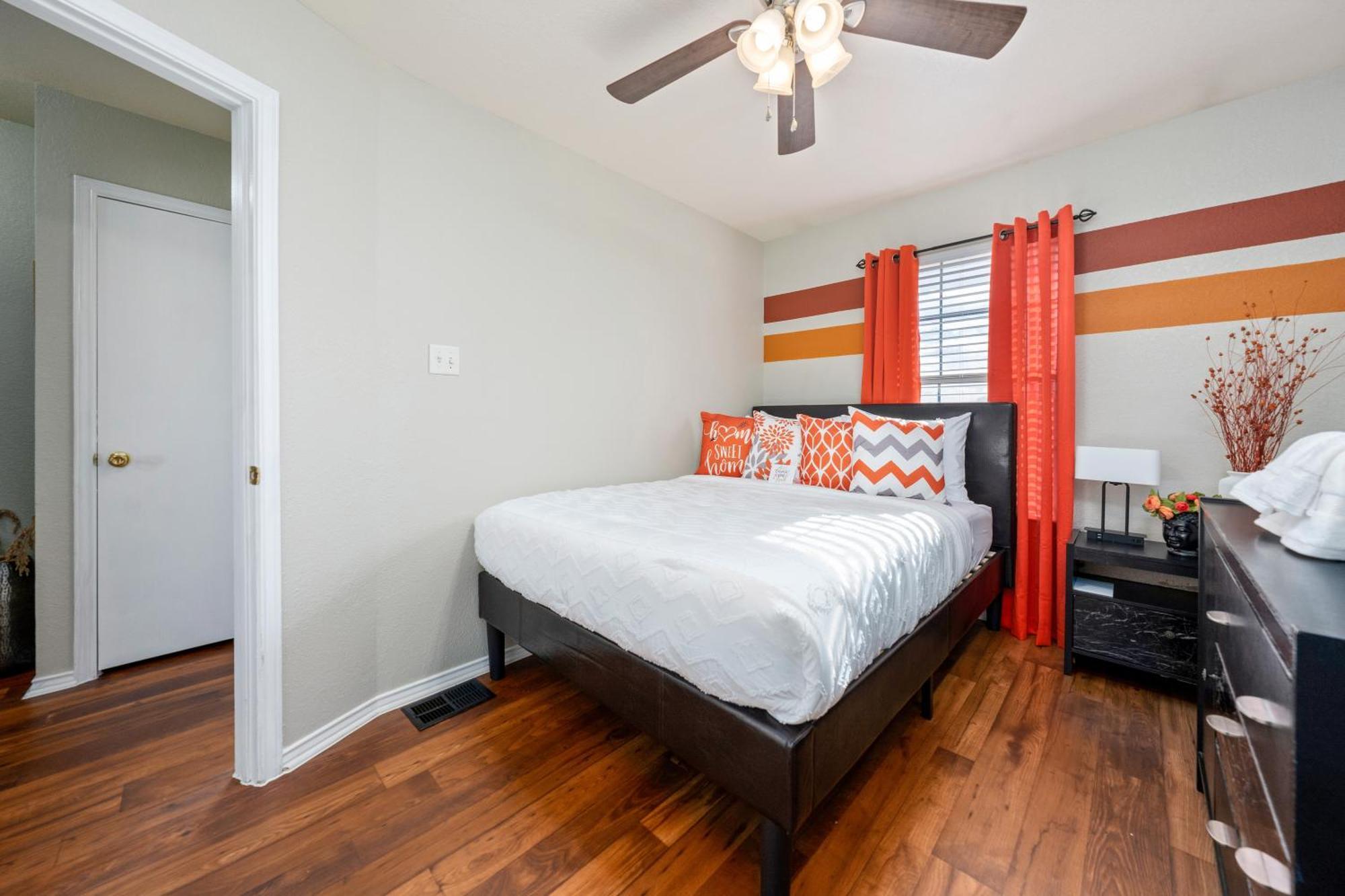 Home Away From Home With King Bed, Wifi And Lots Of Amenities Killeen Exterior photo